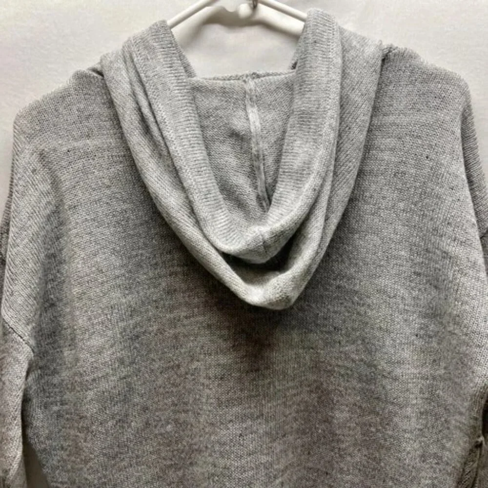Vici Hooded Sweater Women's Small Gray Black Stars Knit Pullover‎ Nordstrom EUC